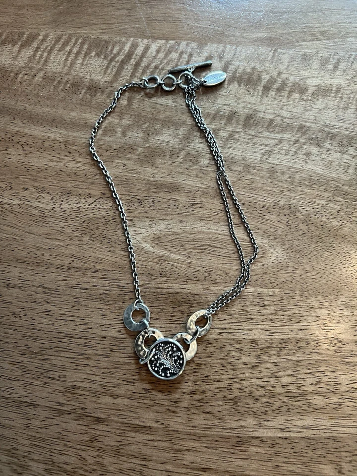 Collar Lois Hill Bali Indonesia Plata de Ley 925 Círculo Colgante Palanca Foto 3 de 4