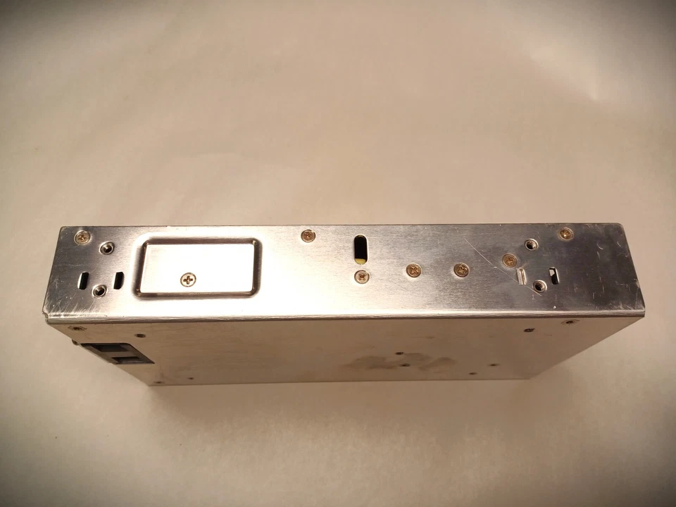 FUENTE DE ALIMENTACIÓN CONMUTADA MEANWELL RSP-500-24 500 VATIOS 24 VDC - POCAS HORAS Foto 4 de 4