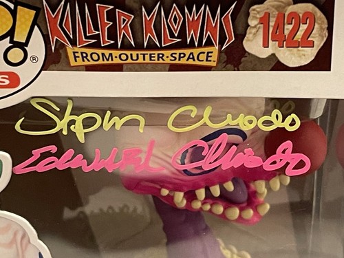 Chiodo Brothers Signed Killer Klowns Baby Klown Funko Pop! #1422 (JSA) - Bild 2 von 9