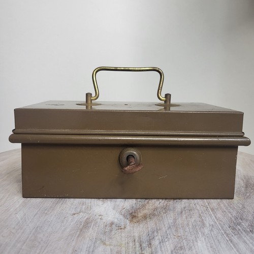 Vintage Criterion Made in England Military Green Cash Box With Key Brass Handle - Picture 5 of 15