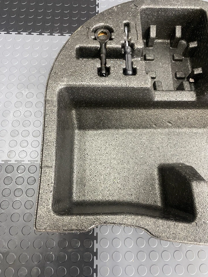 HYUNDAI ELANTRA 2011-2016 MALETERO TRASERO PISO ALMACENAMIENTO COMPARTIMENTO ESPUMA OEM Foto 2 de 4