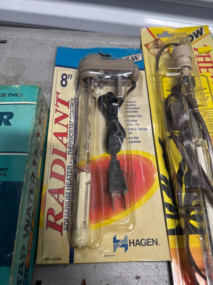 Lote Hagen Radiant 100W aquecedor de aquário com termostato e kit de amônia de água doce - Imagem 3 de 4