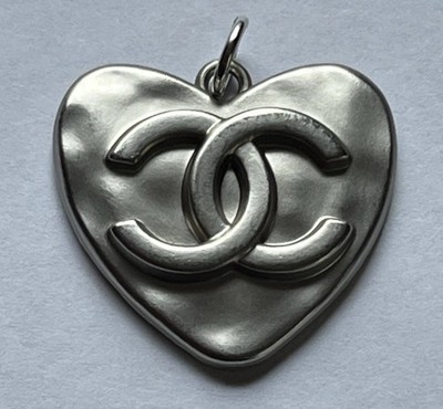 Vintage Chanel CC Silver Heart Charm Pendant 24mm | eBay