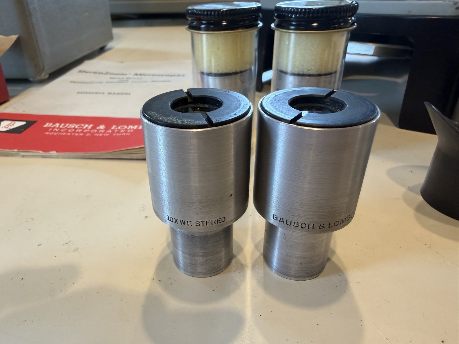 Bausch & Lomb StereoZoom 7 Microscope 1x-7x w/ Stand & 3 Pairs Eyepieces AS-IS