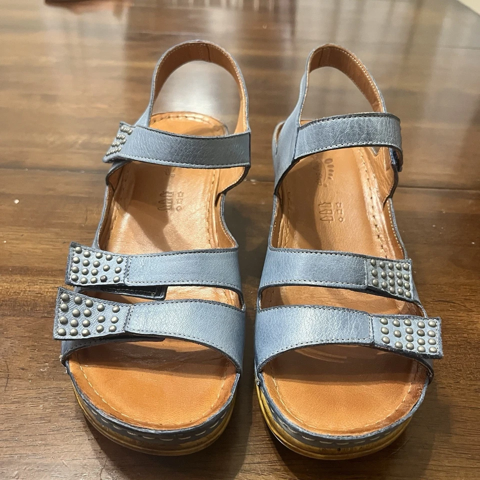 Spring Step Blue Sandal Wedge Women Size 39 US 8.5 Studded Strap Boho Artsy - Image 2 of 4