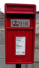 Photo 6x4 Close up, Elizabeth II postbox on Demesne Drive, Stalybridge Po c2018