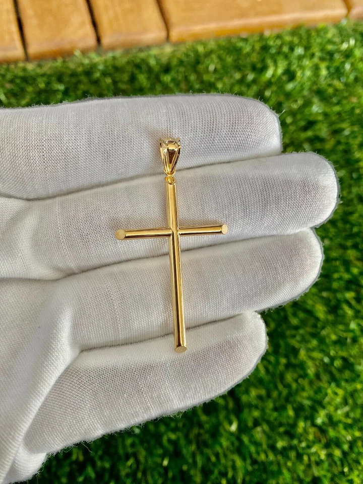 Colgante Cruz Crucifijo Pulido Unisex Chapado en Oro Amarillo 14K Sin Cadena Foto 4 de 4