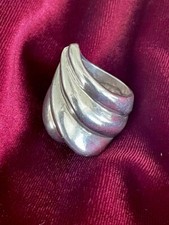 Sterling Silver 925 Ring Fluted Style - Made In Mexico Sz 7-1/2.  21g