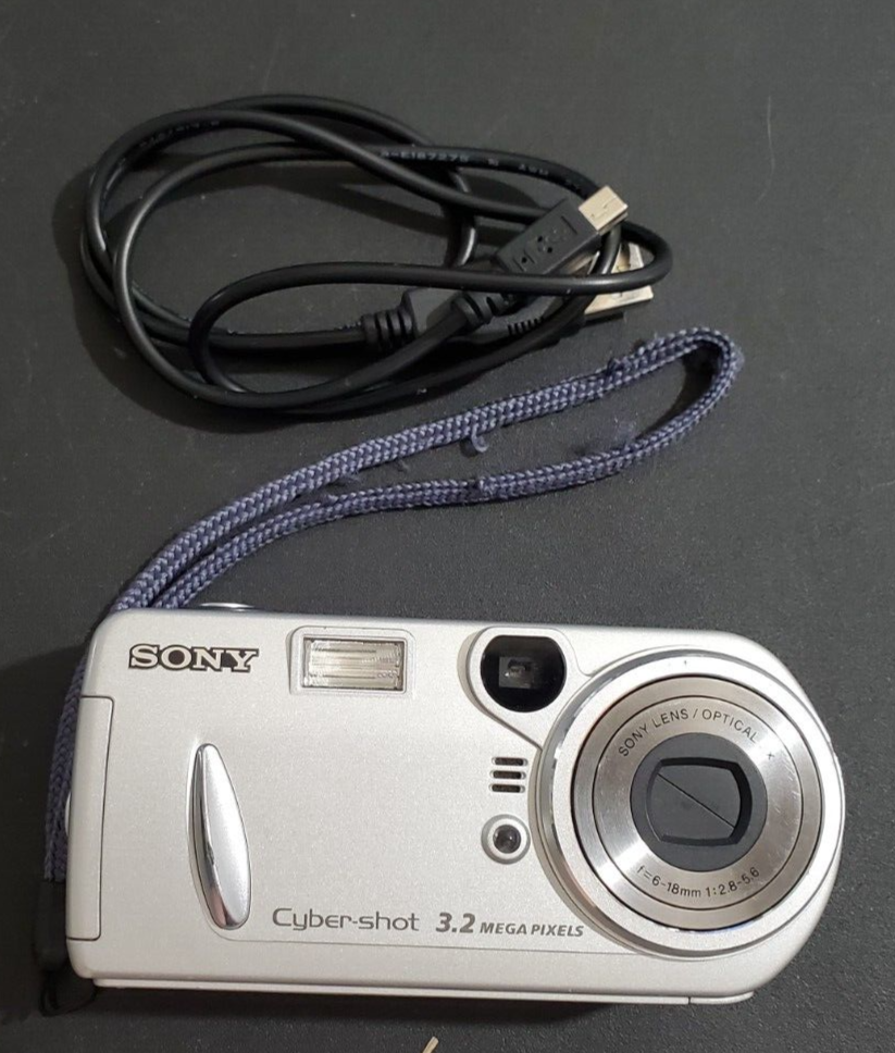 【ジャンク品】SONY Cyber-shot 16.2メガピクセル Sony Cyber-Shot Digital Camera 3.2 Mega Pixels MPEG Movie VX