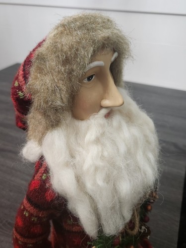 Handcrafted Vintage Christmas Sitting Santa With Wreath unknown 4 foot tall. - Picture 10 of 12