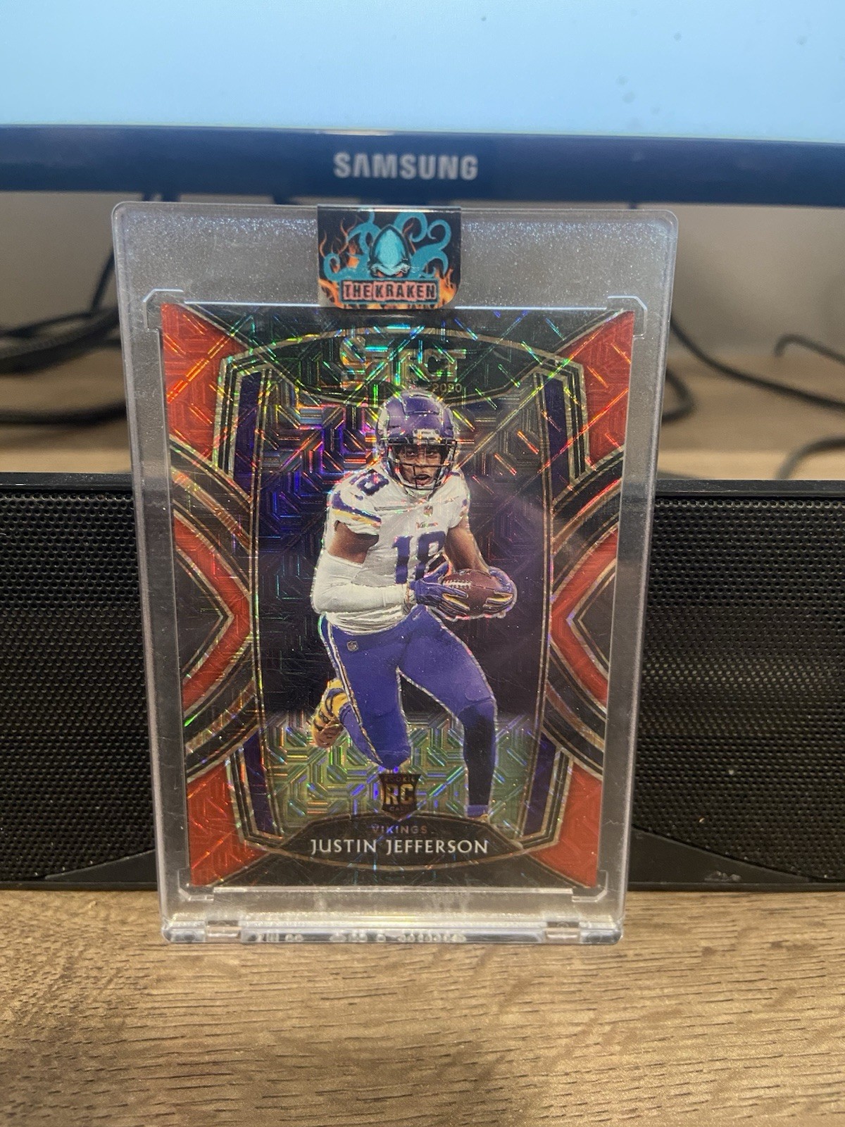 2020 Panini Select - Club Level Justin Jefferson #261 Red Mojo Prizm /49 (RC)