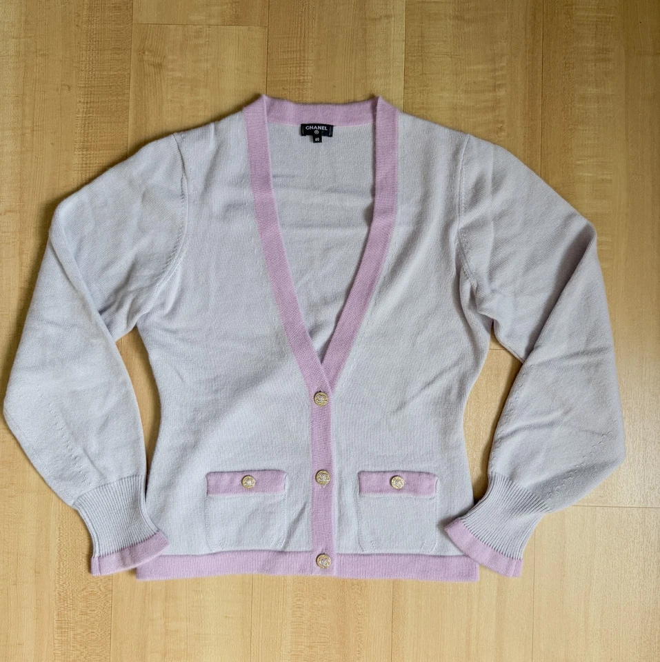 Chanel 2023 Cashmere Cardigan - Purple - Image 2 of 4