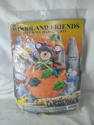 Woodland Friends Fall/Autumn Felt Wall Hanging Kit 5129 Bear Pumpkin 13x15''