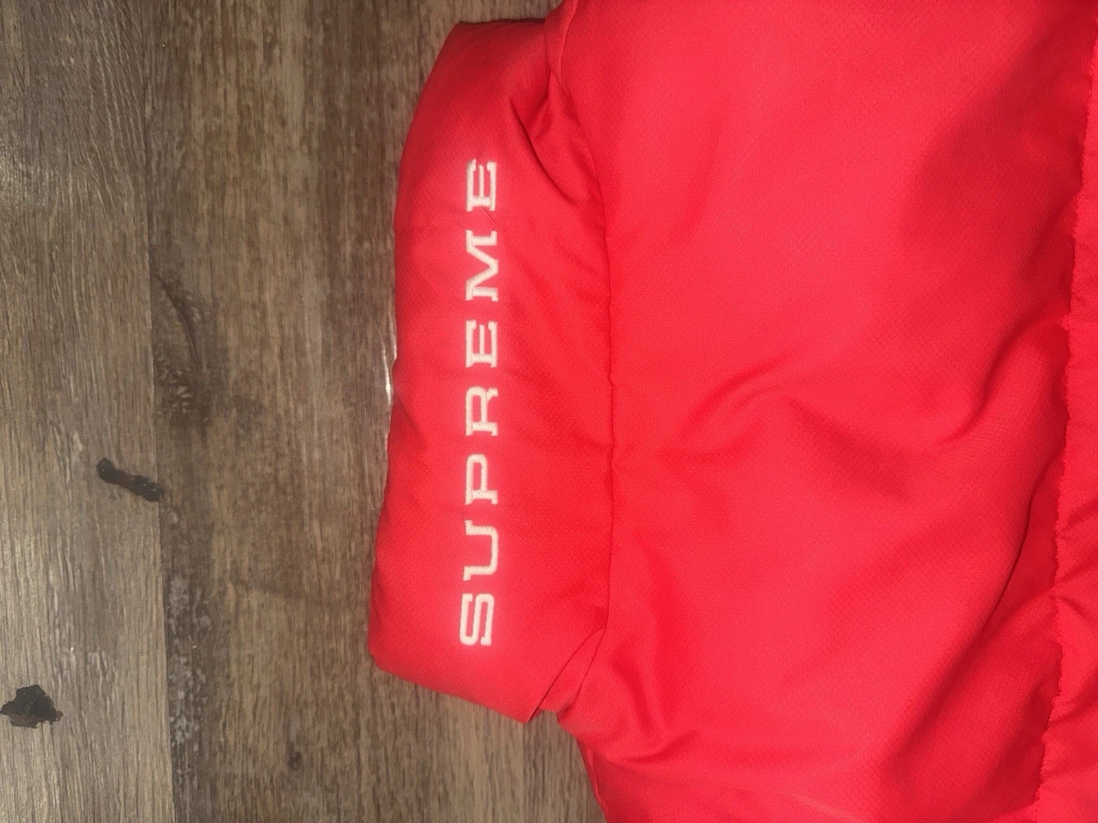 Nike x Supreme Men’s Red Puffer Jacket M Full Zip Polyester Logo image 3