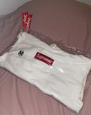 Hoodie Supreme : Box Logo Blanc - FW21 (Deadstock / Neuf) Sweat en Coton Épais - Photo 1/4