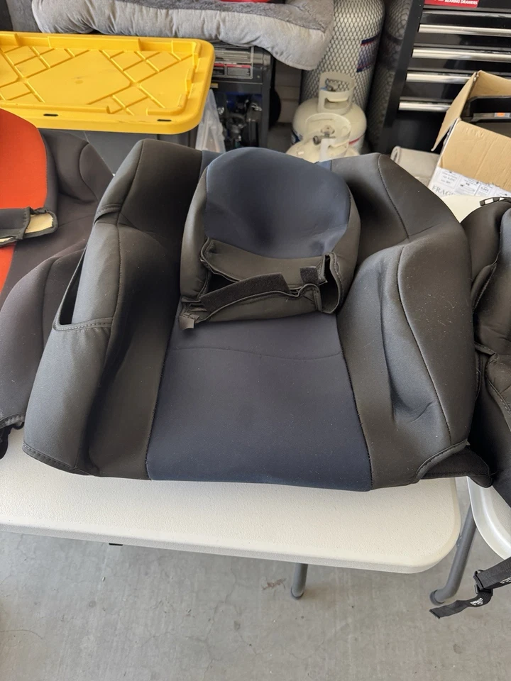 2013 道奇 Charger RT 前座套 — 第 3/4 张图片