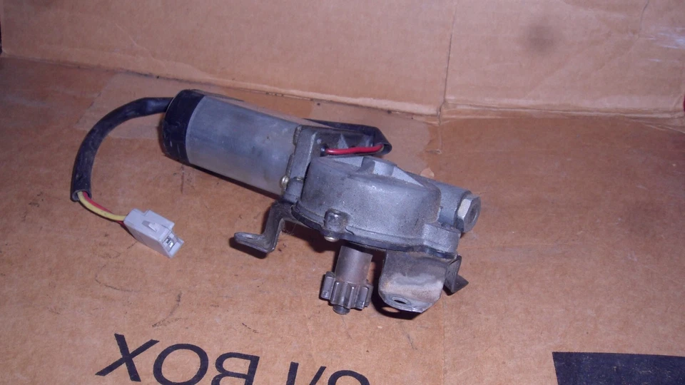 Ford Mustang 1983-1993 convertible LH conductor trasero 1/4 ventana motor 92 91 90 Foto 3 de 4
