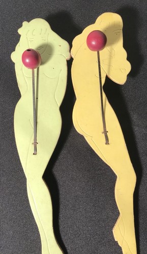 Vintage 1950s Nude Female NOISEMAKERS RARE Pin Up Nude Cardboard Party NYE - Picture 5 of 11