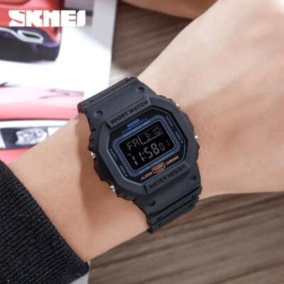 SKMEI Multifunktionale digitale Sportuhr Männer Frauen Countdown Armbanduhr 1628