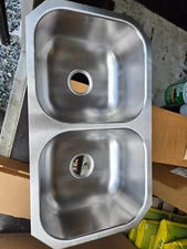 ELKAY DCFU3118 DAYTON Stainless Undermount Double Basin Sink. *NEW OPEN BOX*