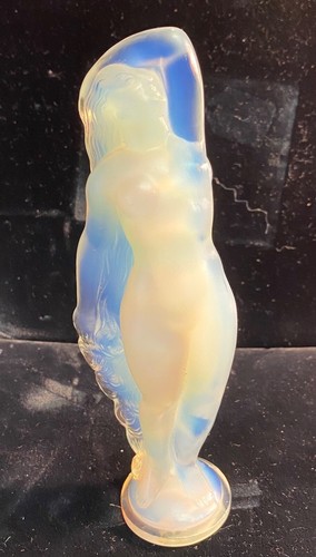 Beautiful ART DECO SABINO OPALESCENT GLASS " SILHOUETTE " Signed Female 6.5”