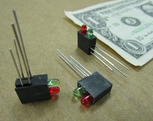 10 Dual Solder Mounted 3MM LEDs Red & Green Miniature Traffic Signal Model Train - Picture 2 of 9