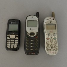 Vintage Cell Phone Lot Of 3 Cell Phones 2 Kyocera 2135 Net 10 And 1 Motorola