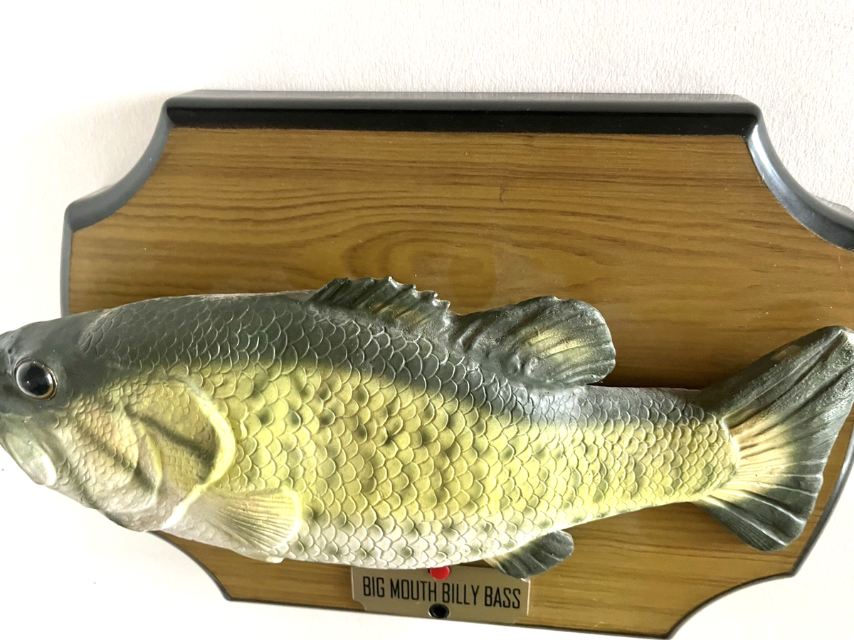 Big Mouth Billy Bass - 2000 Gemmy Singing Christmas Fish