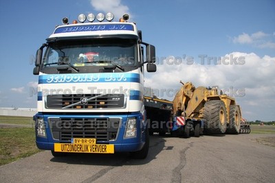 LKW Foto Volvo FH16 Schwerlasttransporter Niederlande blau SCHOONES B.V. #n7ez