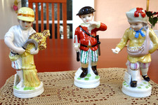 Royal München, 3 Porzellanfiguren, Monatsfiguren, handbemalt, ca. 11 cm, Vintage