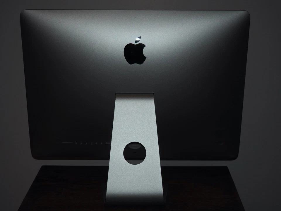 Apple iMac 21,5" Desktop + CARREGADO! + Unidade de Estado Sólido de 1 TB + SISTEMA OPERACIONAL 2024 + EXTRAS! - Imagem 4 de 4