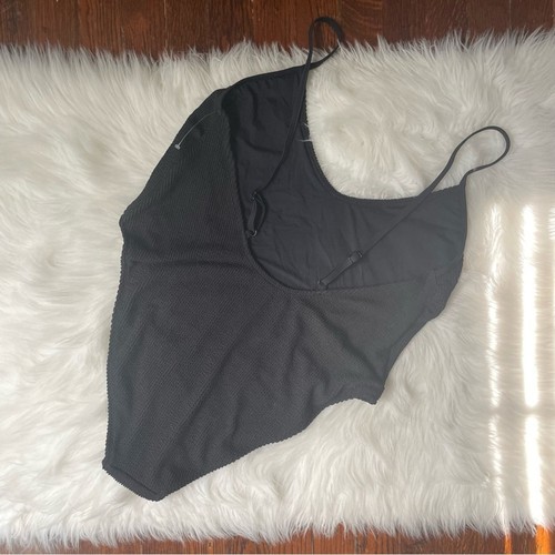 Good American Black Always Fits One Piece Swimsuit NWT - Picture 2 of 4
