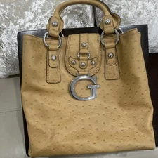 GUESS Tan Ostrich Shoulder Bag Faux Leather Excellent Condit Big G Vintage Y2K