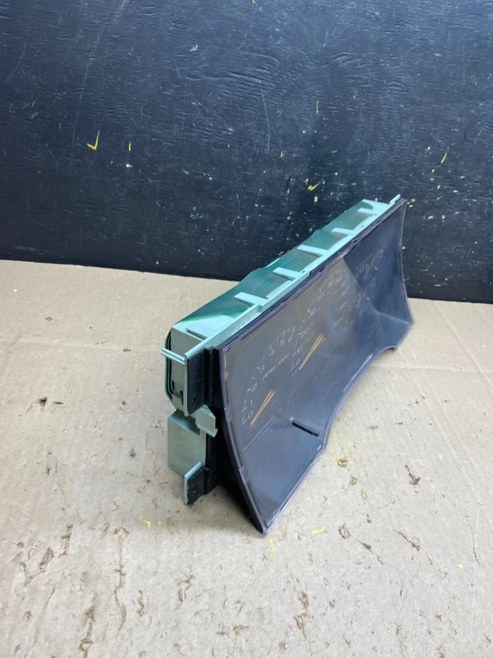 Chevrolet Tahoe Escalade 1995 a 1998 velocímetro calibre U4987 DG Foto 3 de 4