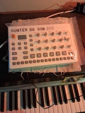 ELEKTRON MODEL SAMPLER  , Great Condition And Comes With The Charger !