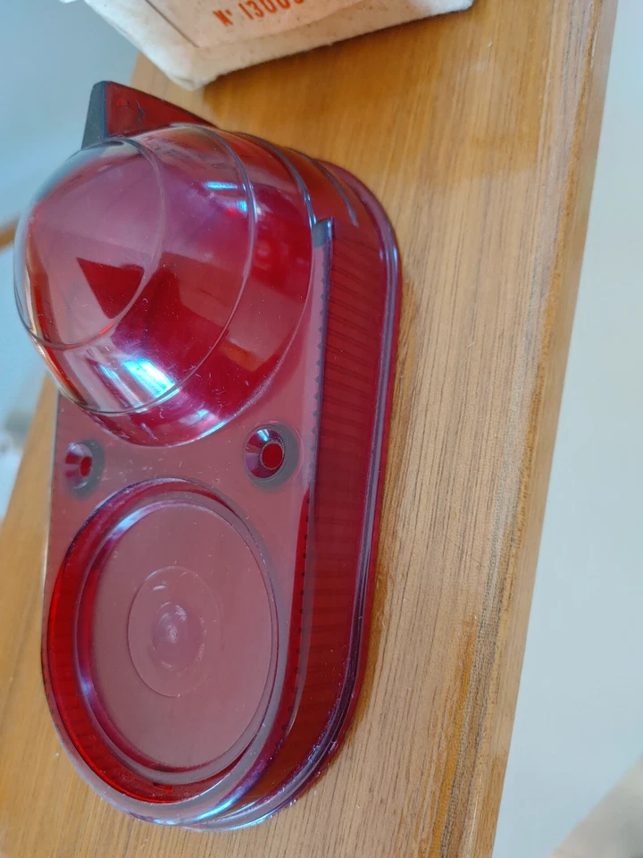 Simca Aronde Chatelaine Rear Tail Light NOS #13003 N — 第 4/4 张图片