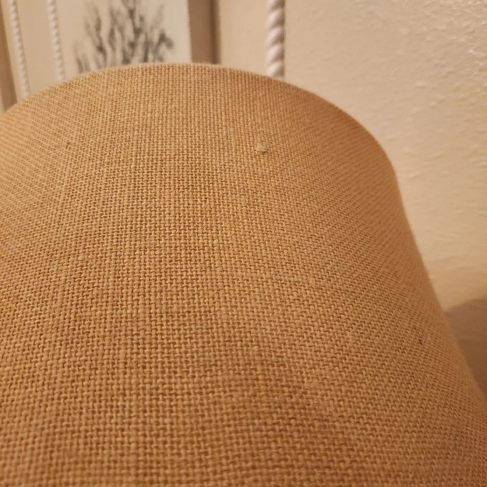 RARO Granero de Cerámica Texturizado Arpillera Natural CÓNICO MEDIANO Pantalla de Lámpara Foto 4 de 4