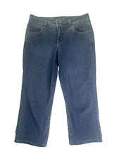 Bandolino Mandie Capri Women's size 8 Blue Denim jeans