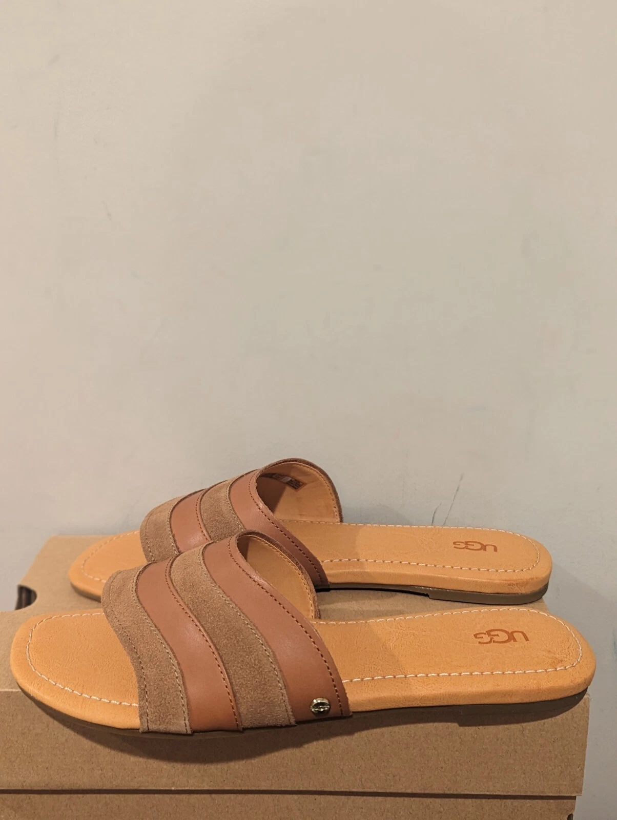 Ugg Australia donna Slide Ximena taglia 11 nuovo con scatola