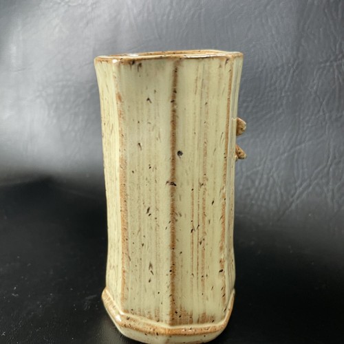 Small Thomas Pottery Seagrove NC Studio Yellow Floral 8-sided Vase - Picture 5 of 10