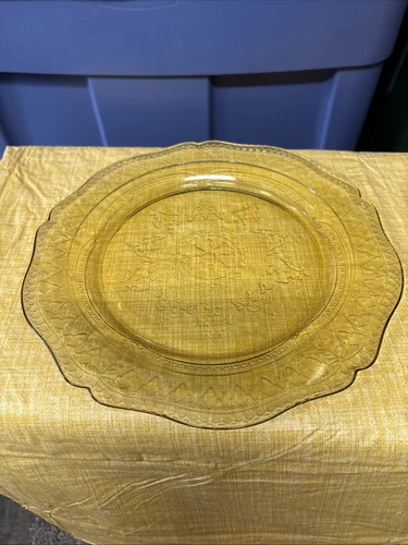 Federal Glass Patrician Spoke Dinner Plate 11" Amber Yellow Depression Glass