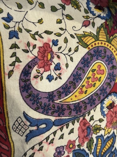 William Sonoma French country red floral tablecloth paisley edge Sz 70x108 - Picture 8 of 10