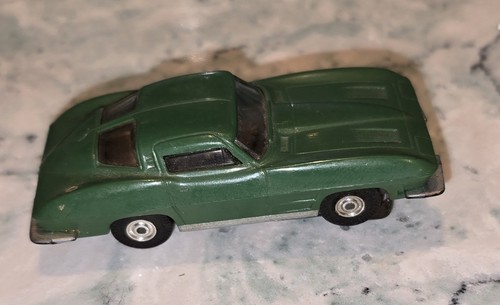 Aurora Slot Car HO 1964 Corvette Sting Ray Thunder Jet Green - Picture 2 of 8