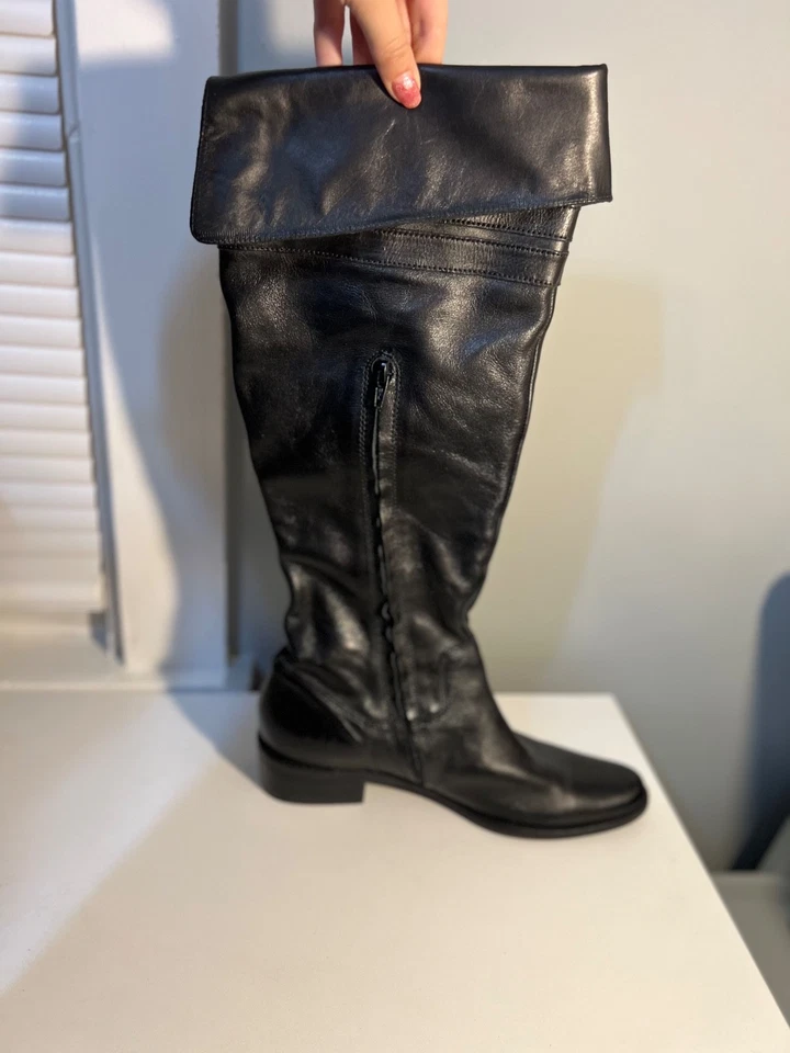 Botas de montar de cuero mate hasta la rodilla plateadas con botones a presión plegables puño 10 M Foto 4 de 4