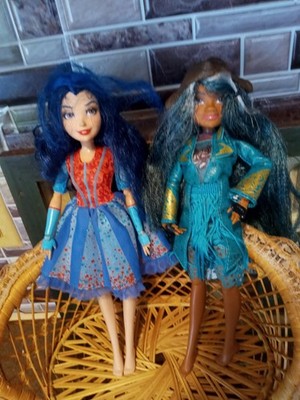 Disney Descendants Collection Dolls Set Of 2 Uma & Evie 