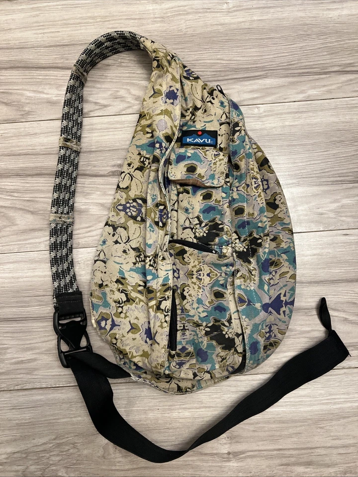 Bolso Bandolera Cuerda KAVU “Medianoche Floral” Foto 2 de 4