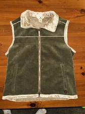 Woolrich Women  s Fernvale Vest Moss Green Fleece Corduroy Women's Large