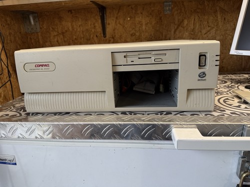 Compaq Desktop XL 5133 AT Retro Vintage PC Intel Pentium 133 DOS