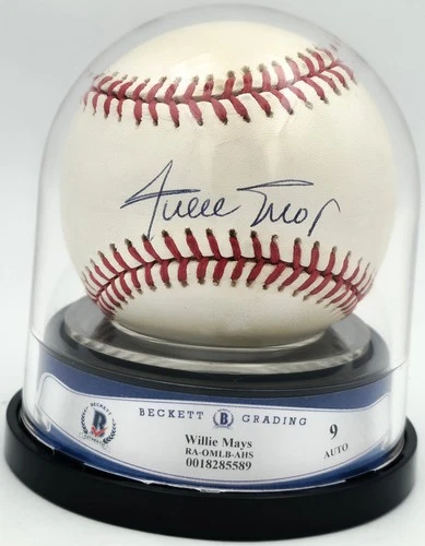 Willie Mays Signed NL Baseball Giants Auto Mint 9 PSA/DNA & Beckett #18285589