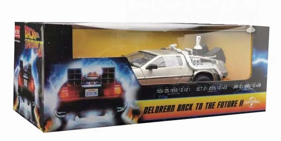 Voiture DELOREAN 2 Roues Pivotantes RETOUR VERS LE FUTUR II en Métal au 1/18 - Photo 4/4